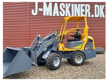 Компактный фронтальный погрузчик EUROTRAC