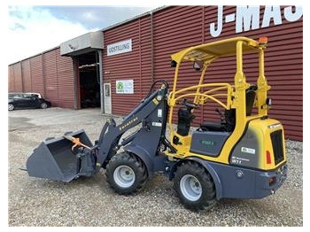 Компактный фронтальный погрузчик EUROTRAC