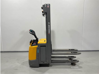 Штабелер JUNGHEINRICH