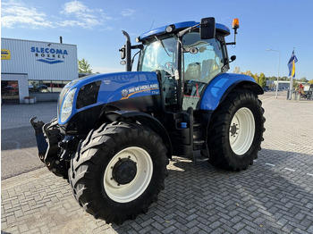Трактор NEW HOLLAND T7
