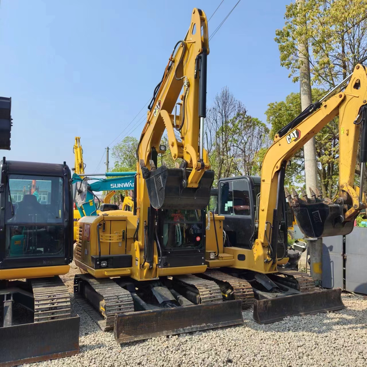 Гусеничный экскаватор CATERPILLAR 306E2
