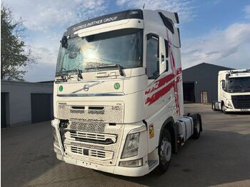 Тягач VOLVO FH