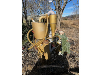 : фото в шапке страницы