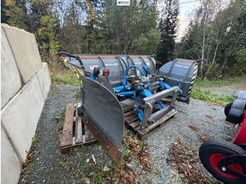 : фото в шапке страницы