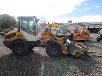 Колёсный погрузчик LIEBHERR L 506