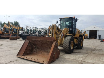 Колёсный погрузчик CATERPILLAR 938M