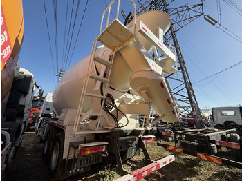 Автобетоносмеситель SINOTRUK HOWO