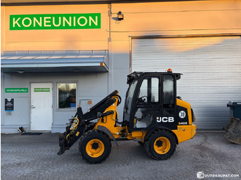 Компактный фронтальный погрузчик JCB