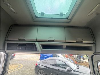 Кабина и интерьер FORD