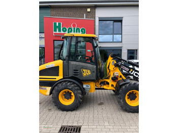 Колёсный погрузчик JCB 407