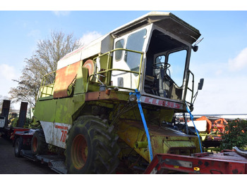 Зерноуборочный комбайн CLAAS Dominator