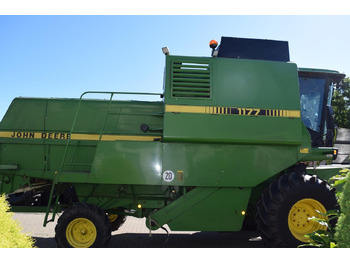Зерноуборочный комбайн John Deere 1177: фото 3