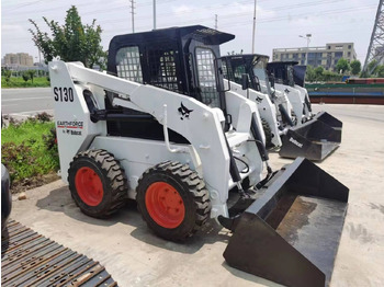 Мини-погрузчик с бортовым поворотом Bobcat S130: фото 4