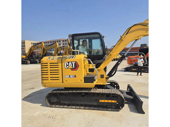 Мини-экскаватор CATERPILLAR 305.5E2