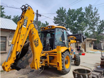 Экскаватор-погрузчик JCB 3CX