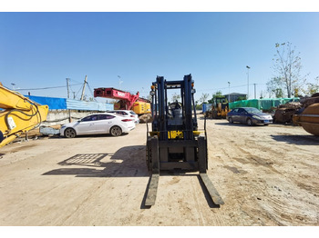 Вилочный погрузчик KOMATSU
