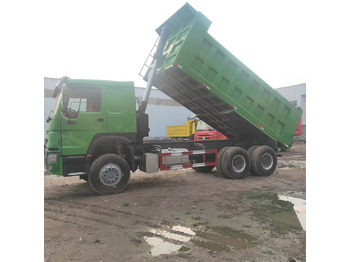 Самосвал SINOTRUK HOWO