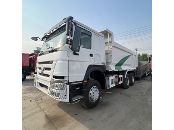 Грузовик с закрытым кузовом SINOTRUK HOWO