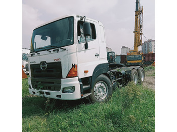 Тягач HINO
