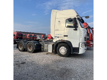 Тягач SINOTRUK HOWO