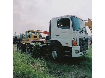 Тягач HINO 700: фото 4