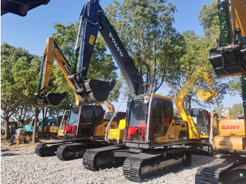 Гусеничный экскаватор Volvo EC140DL: фото 2