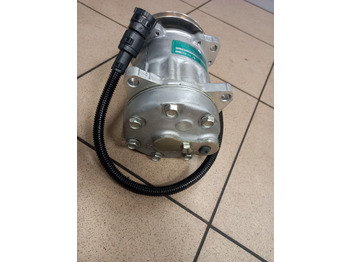 Компрессор кондиционера HELLA