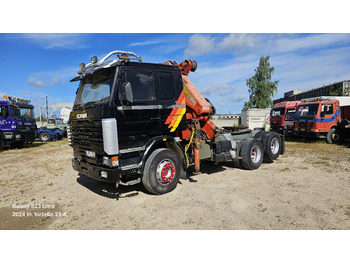 Тягач SCANIA 113