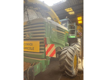 Кормоуборочный комбайн JOHN DEERE 7400 4RM: фото 2 Кормоуборочный комбайн JOHN DEERE 7400 4RM: фото 2