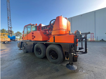 Мобильный кран DEMAG