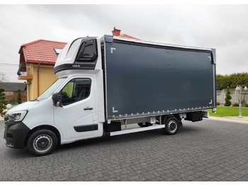 Тентованный фургон RENAULT Master