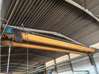 Кран DEMAG