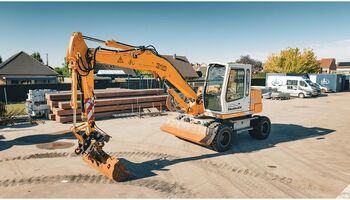 Экскаватор LIEBHERR