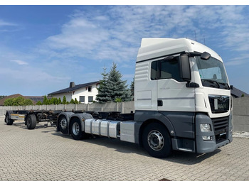 Грузовик-контейнеровоз/ Сменный кузов MAN TGX 26.460