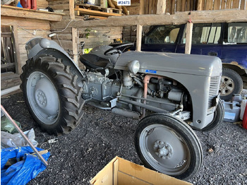 Трактор MASSEY FERGUSON
