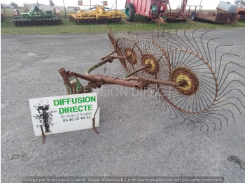Сеноворошилка JOHN DEERE