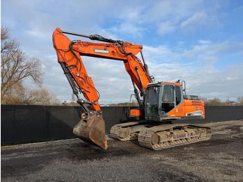 Гусеничный экскаватор DOOSAN DX235LCR