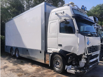 Грузовик с закрытым кузовом VOLVO FH 480