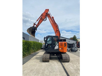 Гусеничный экскаватор HITACHI ZX135