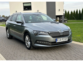 Универсал Skoda Superb 2.0 TDI SCR Style DSG: фото 3