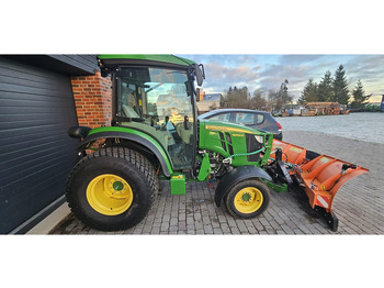 Трактор JOHN DEERE
