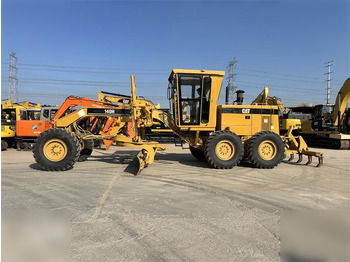 Грейдер CATERPILLAR 140H