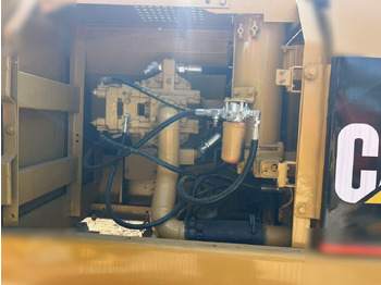 Гусеничный экскаватор CATERPILLAR 320BL: фото 5