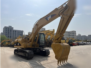 Гусеничный экскаватор CATERPILLAR 320CL