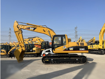 Гусеничный экскаватор CATERPILLAR 320CL