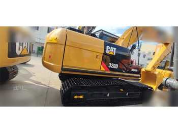 Гусеничный экскаватор CATERPILLAR 320D: фото 3