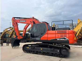 Гусеничный экскаватор DOOSAN DX225LCA