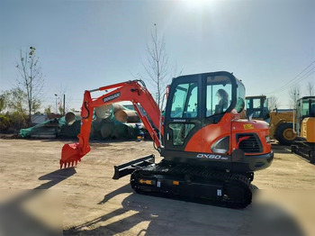 Гусеничный экскаватор DOOSAN DX60-9C