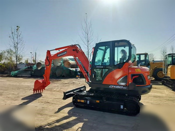 Гусеничный экскаватор DOOSAN DX60-9C