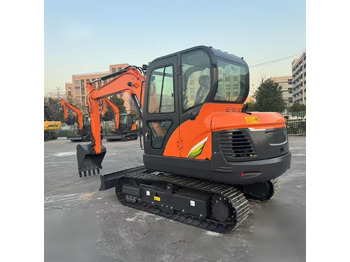 Гусеничный экскаватор DOOSAN DX60